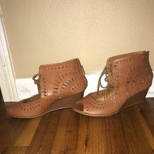 Tan Vida Wedge Sandal